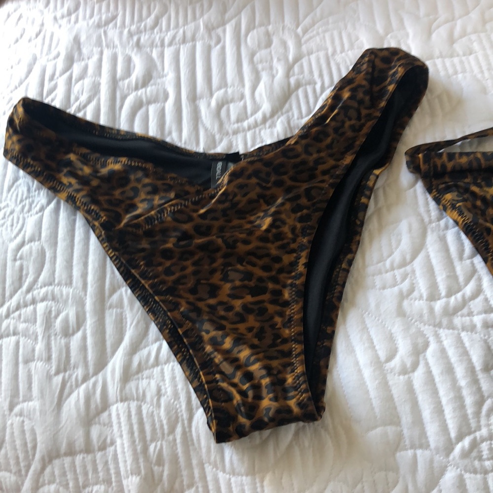 KENDALL + KYLIE HIGH WAIST TWO PIECE BIKINI - Picture 6 of 7